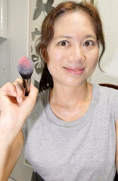 義大利彩妝品牌推薦/Kiko/平價好用、質感、高cp值刷具-腮紅刷/跟著momo歐美日買買買/連線代購彩妝好物分享