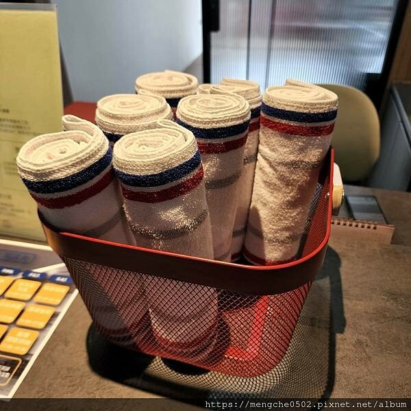 Bsh彼昂運動家-用拿鐵說聲早安，採光最美整齊又乾淨的台中西屯健身房推薦？！