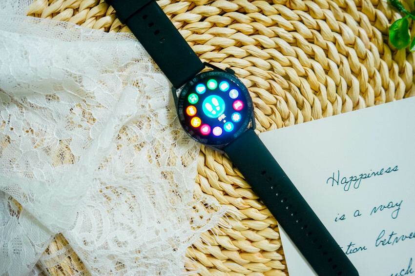 Fateir 菲堤兒【AK智慧手錶】高清觸控螢幕運動手錶，多款錶面可更換，多種運動模式、血氧心跳監測，持久續