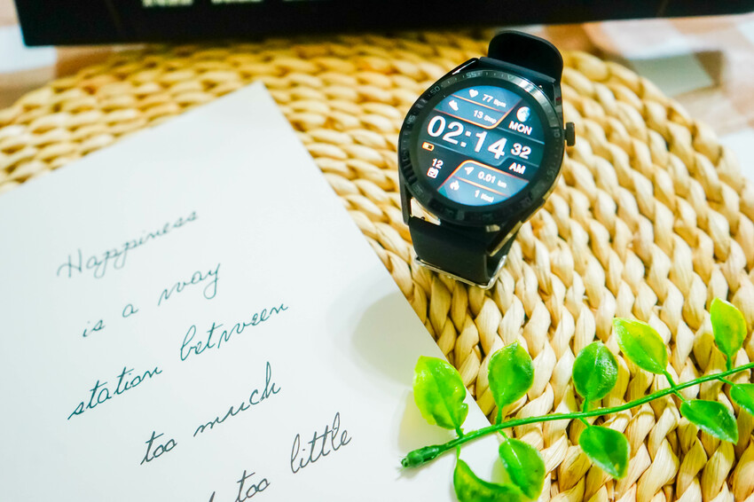 Fateir 菲堤兒【AK智慧手錶】高清觸控螢幕運動手錶，多款錶面可更換，多種運動模式、血氧心跳監測，持久續