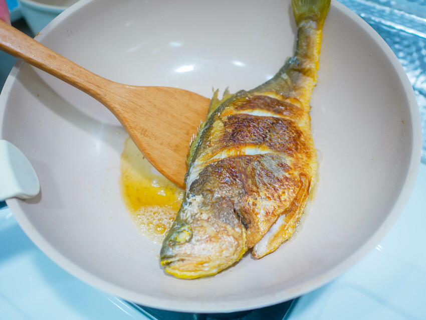 【美國GK‧STEEL】可拆把手疊疊鍋｜ESG環境友善｜星鑽陶瓷不沾貼面，超輕量化設計，可疊放收納省空間，可進