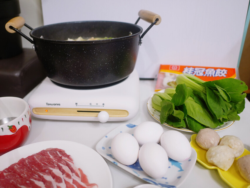 【Taiwanis炙焰電陶爐】 不挑鍋電陶爐/電陶爐/電子爐，微調溫控開關，可依烹飪需求設定溫度