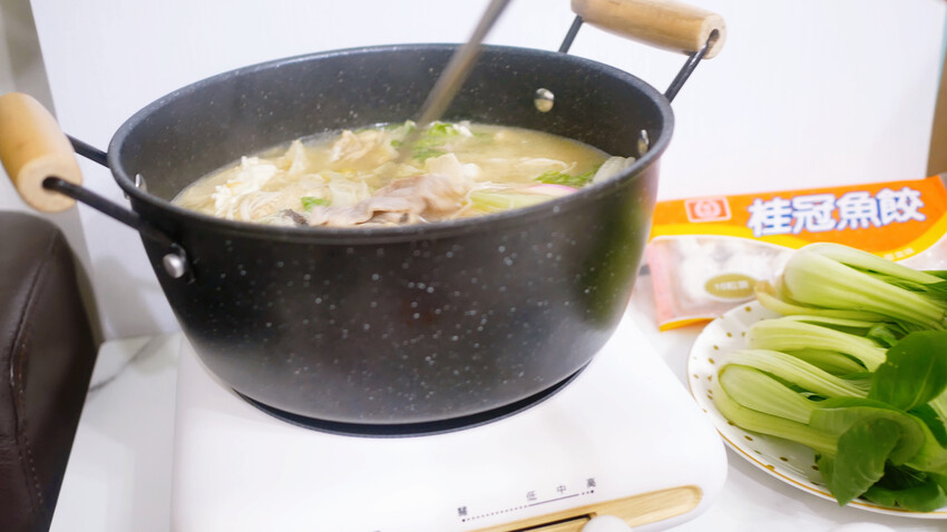 【Taiwanis炙焰電陶爐】 不挑鍋電陶爐/電陶爐/電子爐，微調溫控開關，可依烹飪需求設定溫度