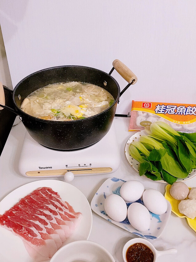 【Taiwanis炙焰電陶爐】 不挑鍋電陶爐/電陶爐/電子爐，微調溫控開關，可依烹飪需求設定溫度