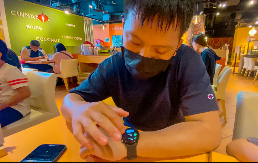 Fateir 菲堤兒【AK智慧手錶】高清觸控螢幕運動手錶，多款錶面可更換，多種運動模式、血氧心跳監測，持久續