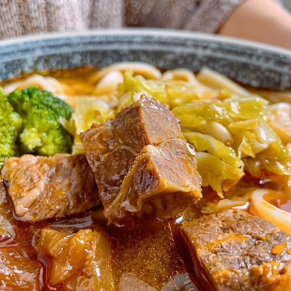 宅配美食 悅食yes!凱悅牛肉麵 微波食品 4.jpeg