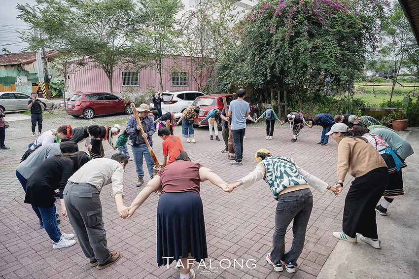 花蓮．光復 | 縱谷原遊會 | 走入太巴塱部落，享受紅糯米田野餐桌的旅程、感受阿美族原民氛圍