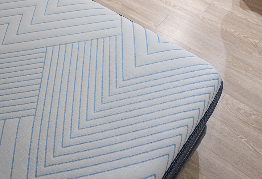 HOLD-ON舉重床古亭門市｜台北中正家具開箱心得｜床墊超舒服試躺完就立刻下單一張經典款的帶回家睡，美觀又舒適物超所值的床墊推薦 - 卡爾茗 C.L.M.