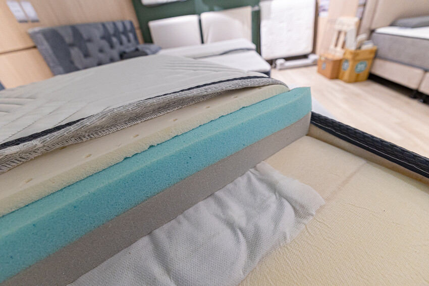 HOLD-ON舉重床古亭門市｜台北中正家具開箱心得｜床墊超舒服試躺完就立刻下單一張經典款的帶回家睡，美觀又舒適物超所值的床墊推薦 - 卡爾茗 C.L.M.