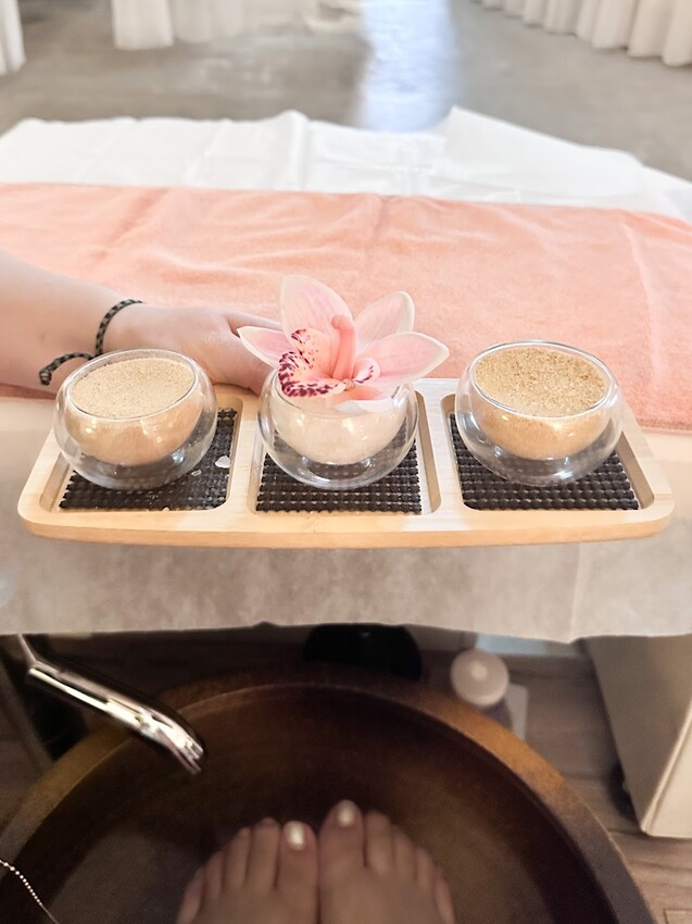 【中山站按摩推薦】Relax33莊園～浪漫高級網美打卡按摩店～按摩完還有小點心可以享用～台北SPA精油按摩、台北按摩推薦～