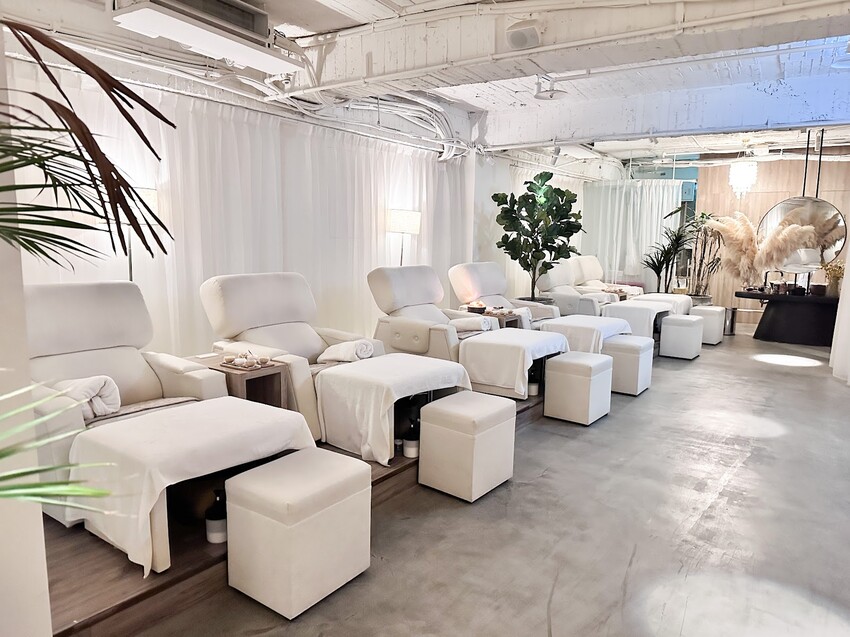 【中山站按摩推薦】Relax33莊園～浪漫高級網美打卡按摩店～按摩完還有小點心可以享用～台北SPA精油按摩、台北按摩推薦～