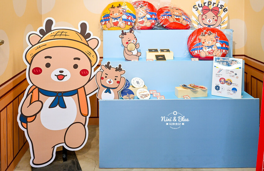 臺中驛冬日嘉年華 | 超萌角色搭乘旋轉木馬、摩天輪來到臺中驛鐵道文化園區,2022台中耶誕景點推薦 @Nini and Blue 玩樂食記