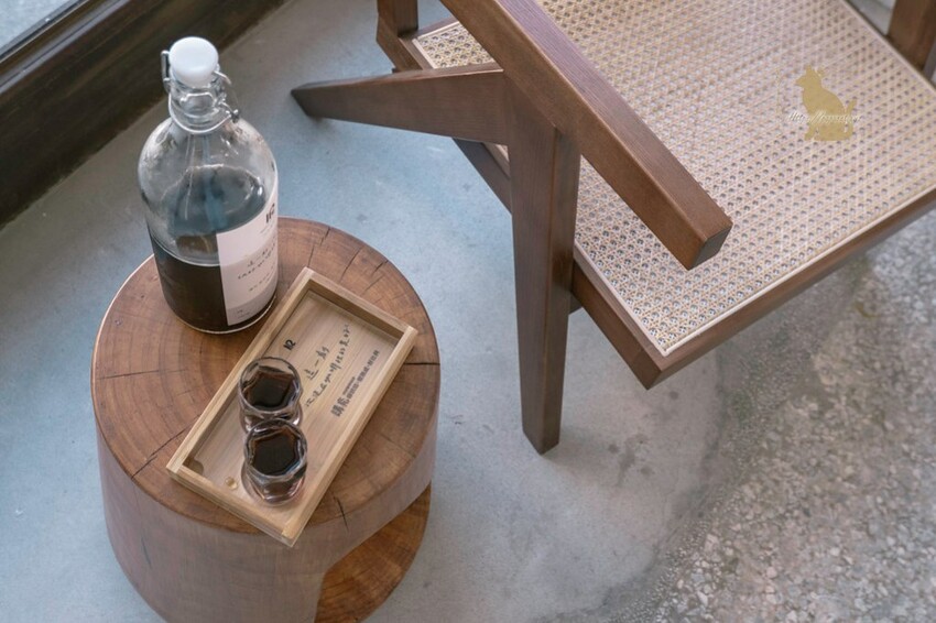 台中婚戒 ｜飾品  IR 飾品專賣 刻劃粗曠感老宅裡的飾品店…這裡不是咖啡館 ，免費喝咖啡