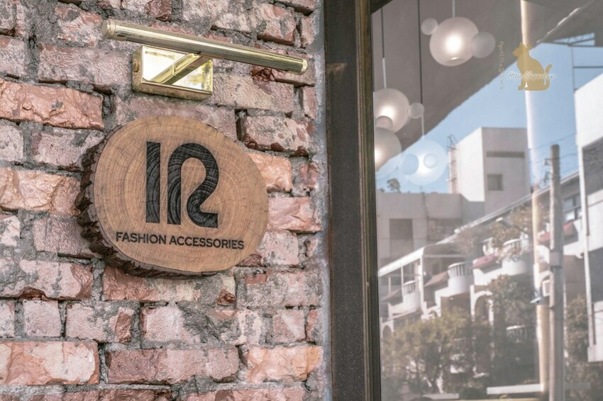 台中婚戒 ｜飾品  IR 飾品專賣 刻劃粗曠感老宅裡的飾品店…這裡不是咖啡館 ，免費喝咖啡