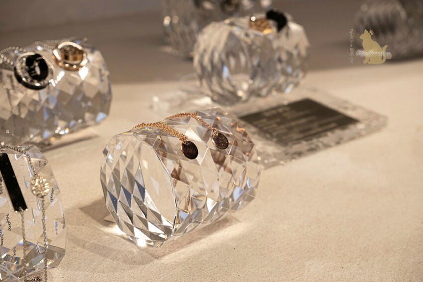 台中婚戒 ｜飾品  IR 飾品專賣 刻劃粗曠感老宅裡的飾品店…這裡不是咖啡館 ，免費喝咖啡