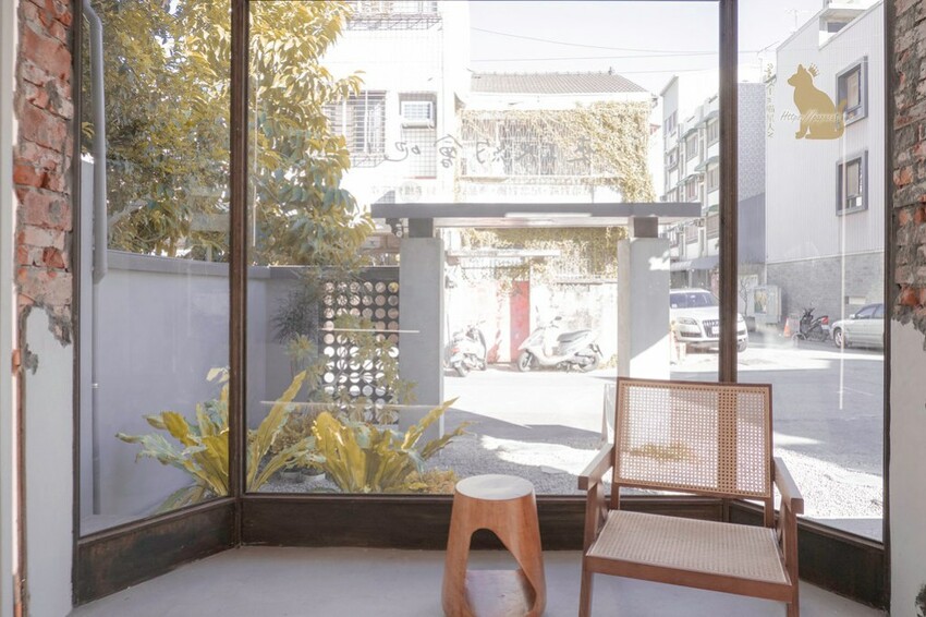 台中婚戒 ｜飾品  IR 飾品專賣 刻劃粗曠感老宅裡的飾品店…這裡不是咖啡館 ，免費喝咖啡