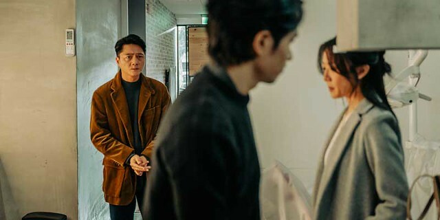 The TV anthology series posters & stills of  2022公視年度大戲「你的婚姻不是你的婚姻 On Marriage」 單元劇二 《尾號1314》 will be launching in Taiwan from Dec  10, 2022. onwards