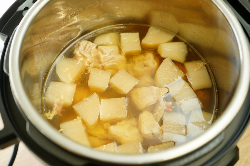 【壓力鍋推薦評比】Iris、IP音速鍋、飛利浦金小萬三款熱門萬用鍋實測!