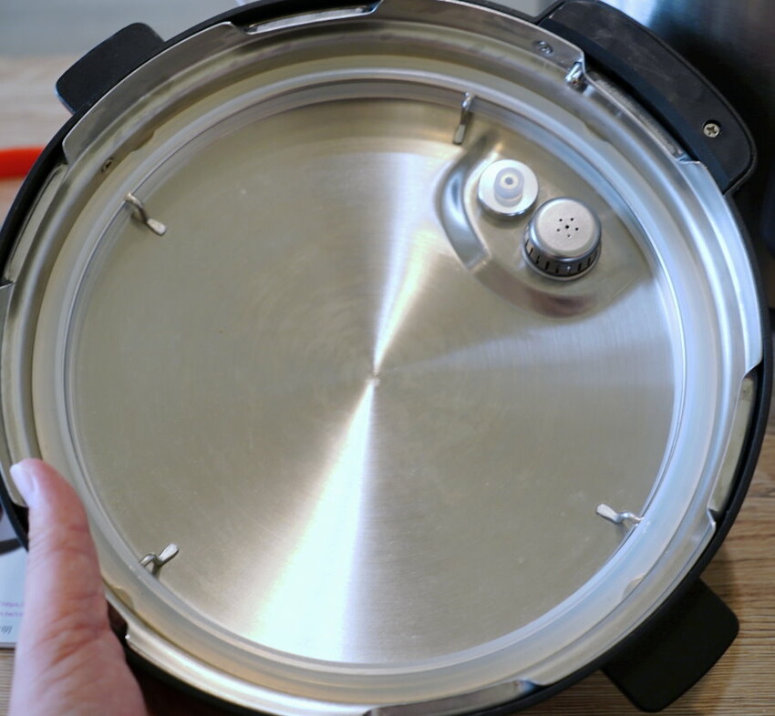 【壓力鍋推薦評比】Iris、IP音速鍋、飛利浦金小萬三款熱門萬用鍋實測!
