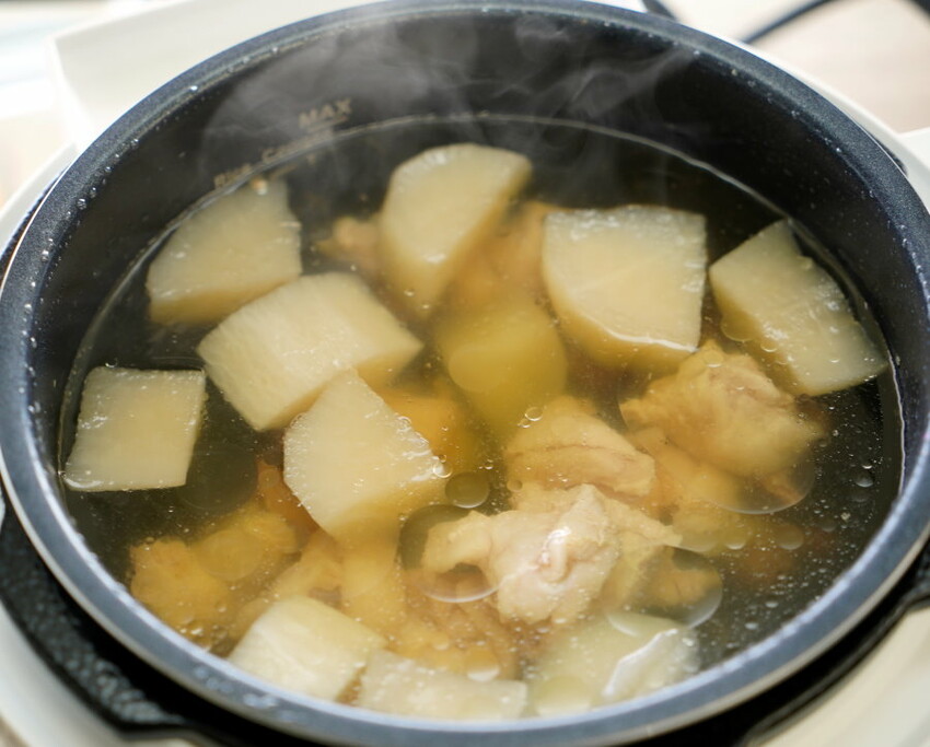 【壓力鍋推薦評比】Iris、IP音速鍋、飛利浦金小萬三款熱門萬用鍋實測!