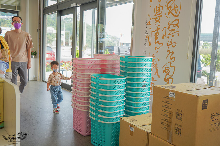 裕芳通霄店|苗栗餅乾批發:餅乾.零食.肉干50元起,台版巧克比這裡買!!國道3號通霄交流道旁人氣伴手禮店 @緹雅瑪 美食旅遊趣