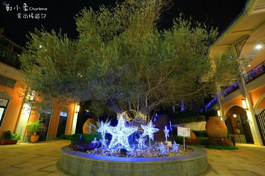 台中后里|麗寶OUTLET MALL-耶誕新年城.3大光影藝術燈區|全台最大天空之夢摩天輪.一圈25分獨家LINE FRIENDS