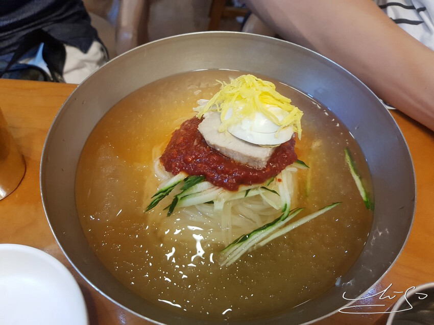 【南浦洞必吃】奶奶伽倻小麥冷麵 할매가야밀면 ➤ 南浦洞美食,食尚玩家也來吃,冰涼涼的水冷麵冬天也好吃!