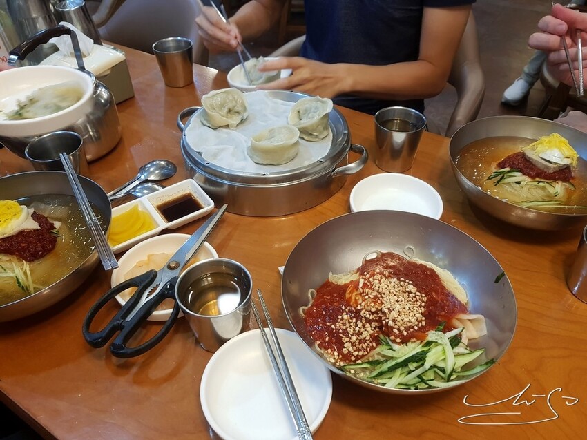 【南浦洞必吃】奶奶伽倻小麥冷麵 할매가야밀면 ➤ 南浦洞美食,食尚玩家也來吃,冰涼涼的水冷麵冬天也好吃!