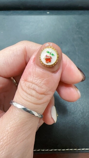 【台中美甲推薦】北屯區環境可愛夢幻價格透明無壓力『HugNail YaYa擁抱美甲』咬甲救星,每月指定優惠款指定