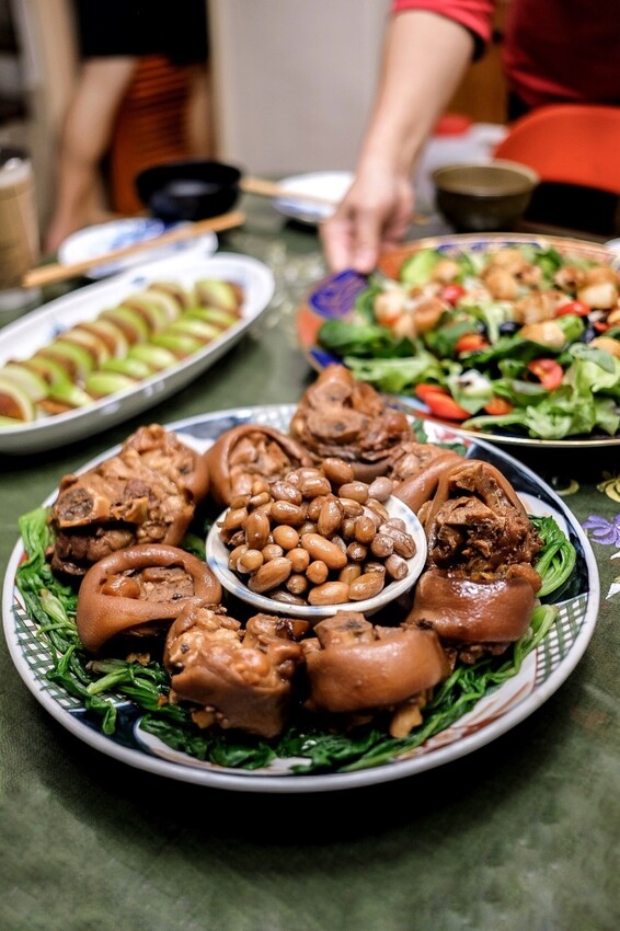 灶咖|福虎生風!陳家的十一道年菜