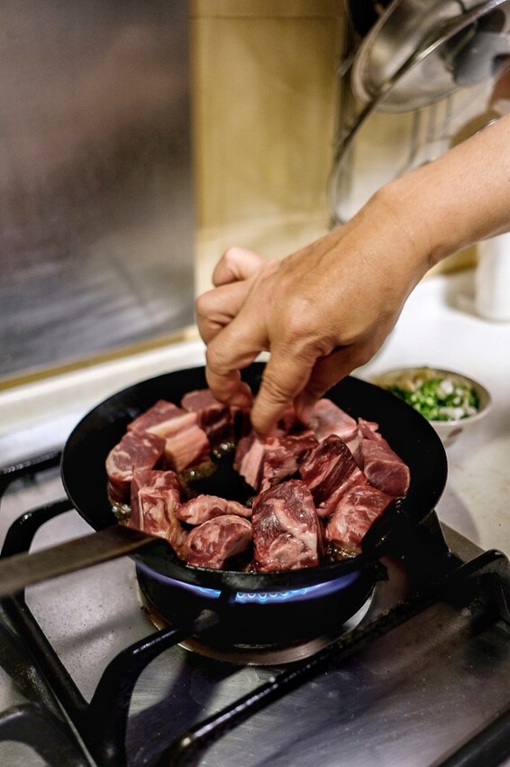 灶咖|福虎生風!陳家的十一道年菜