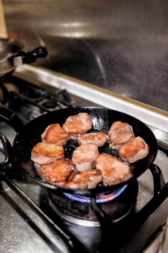 灶咖|福虎生風!陳家的十一道年菜