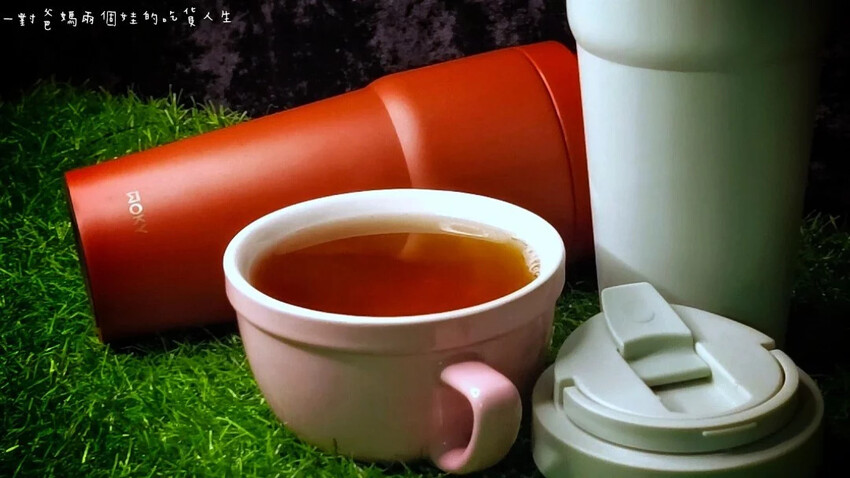 WOKY保溫杯│沃廚│手提激凍輕芯鈦瓷易潔層渾圓杯│升級大容量、超強保冰保溫效果、輕芯鈦瓷易潔層讓飲品呈現最佳狀態！ - 吃貨閔爸-一對爸媽兩個娃的吃貨人生