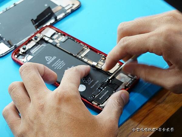 3紅-拆非原廠電池-pro fix中壢新生店.jpg