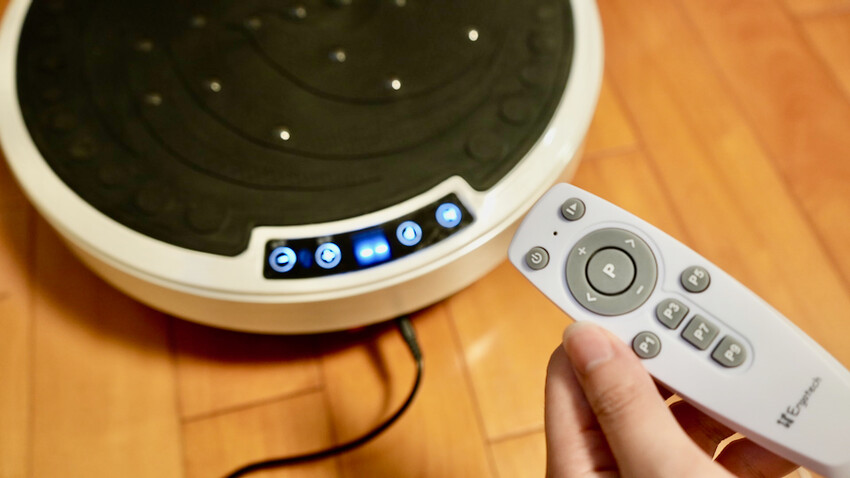 [開箱] 人因遠紅外全身垂直律動機｜懶人運動推薦！99段速度，坐著就能運動！