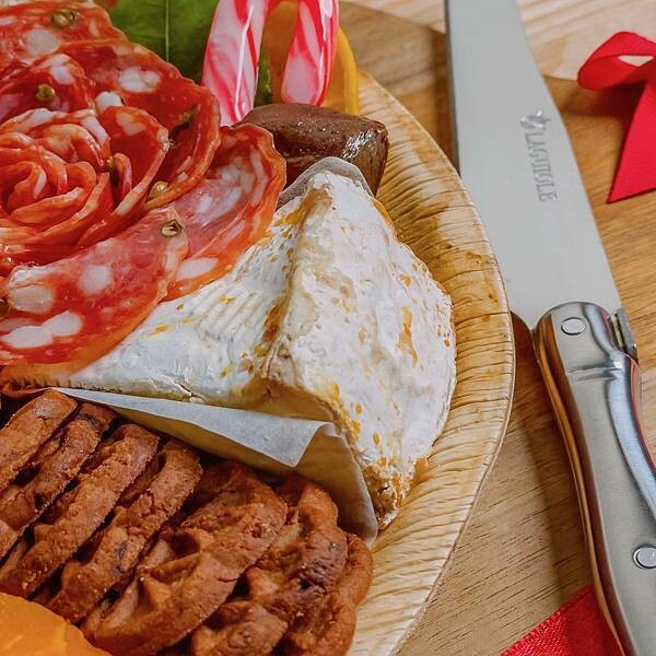 宅配美食 法國依思尼乳酪 The Little Graze Garden 小花園 5.jpeg