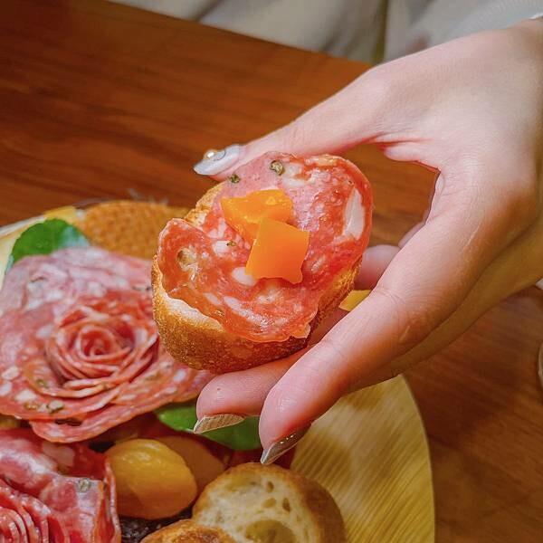 宅配美食 法國依思尼乳酪 The Little Graze Garden 小花園 9.jpeg