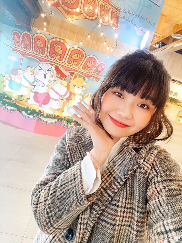 [台中展覽] 臺中驛冬日嘉年華｜人氣角色陪你過聖誕！粉嫩摩天輪 Ｘ旋轉木馬 一票遊玩兩大設施｜精選7大台中聖誕拍照景點 - 萍姐愛分享