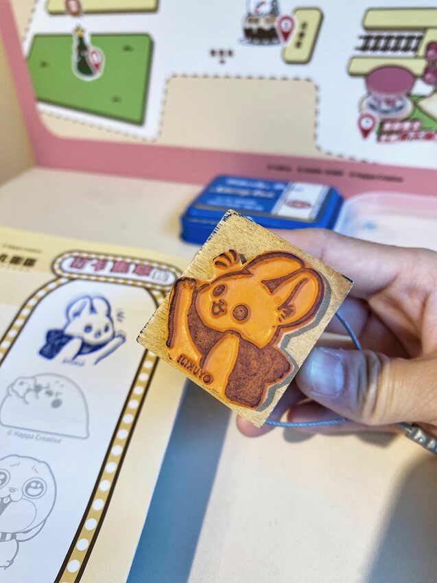 [台中展覽] 臺中驛冬日嘉年華｜人氣角色陪你過聖誕！粉嫩摩天輪 Ｘ旋轉木馬 一票遊玩兩大設施｜精選7大台中聖誕拍照景點 - 萍姐愛分享