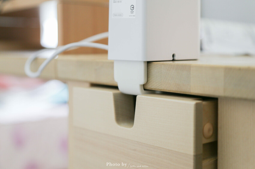 【好物開箱】喜光全光譜護眼檯燈 Ti-MAX，自動調節亮度、多種色溫，超值入手！