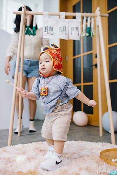 Loop Bakery 圈圈∥不用萬元的生日抓週派對∥韓系佈置風格∥費用含攝影師、主持人再加贈送生日蛋糕及木製相框