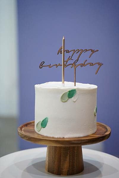 Loop Bakery 圈圈∥不用萬元的生日抓週派對∥韓系佈置風格∥費用含攝影師、主持人再加贈送生日蛋糕及木製相框