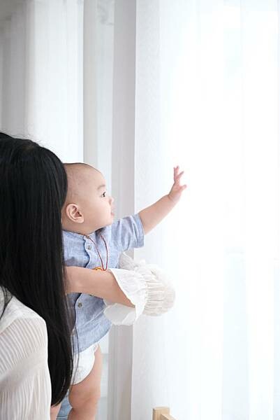 Loop Bakery 圈圈∥不用萬元的生日抓週派對∥韓系佈置風格∥費用含攝影師、主持人再加贈送生日蛋糕及木製相框