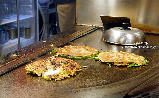 ◎【日本(大阪-道頓堀) 美津の大阪燒】連續三年米其林指南推薦，不管平假日~至少要排半小時才吃得到！
