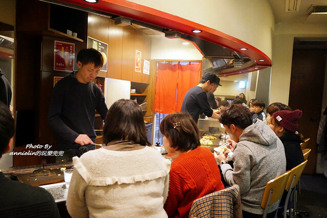 ◎【日本(大阪-道頓堀) 美津の大阪燒】連續三年米其林指南推薦，不管平假日~至少要排半小時才吃得到！