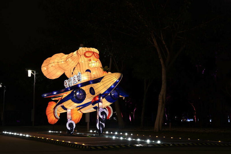 2023台中燈會-  《中央公園》盛大展開，2/4~12日盛大展開，6大主題燈區，逾30座燈組 超可愛啊!