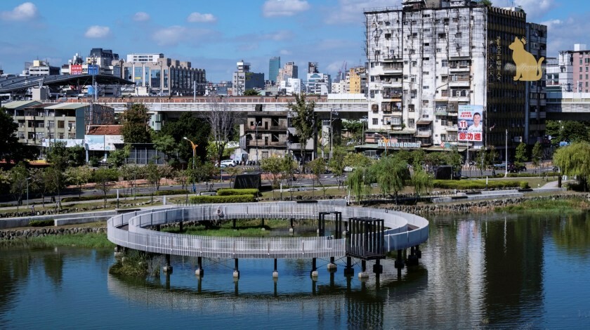 2023台中燈會-  《中央公園》盛大展開，2/4~12日盛大展開，6大主題燈區，逾30座燈組 超可愛啊!