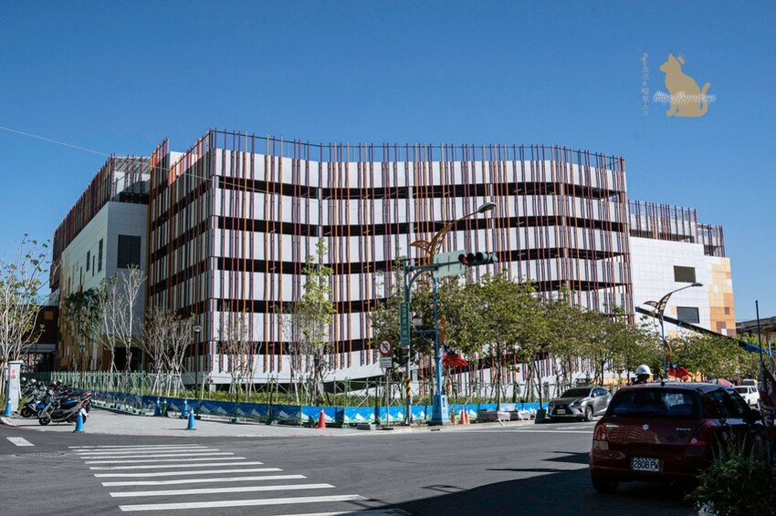 台中三井 LaLaport 2023.1.17 即將試營運 ,停車資訊/館內品牌 周邊美食搶先看!