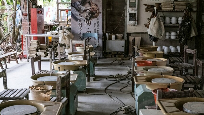 中部景點 ｜2023 蜀葵花海現身－巨型人偶+玩陶+嚕貓一起野餐吧!