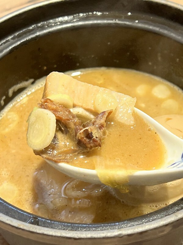 【亞洲,日本,京都】麵屋 高倉二条,一間只聞香味,差一點找不到門入的小店。(京都美食,京都沾麵)